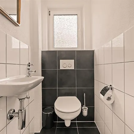 Ferien-Apartment Seehas Mit Privatstrandzugang Friedrichshafen Exterior photo