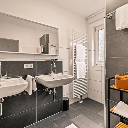 Ferien-Apartment Seehas Mit Privatstrandzugang Friedrichshafen Exterior photo