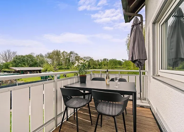 Ferien-Apartment Seehas Mit Privatstrandzugang
