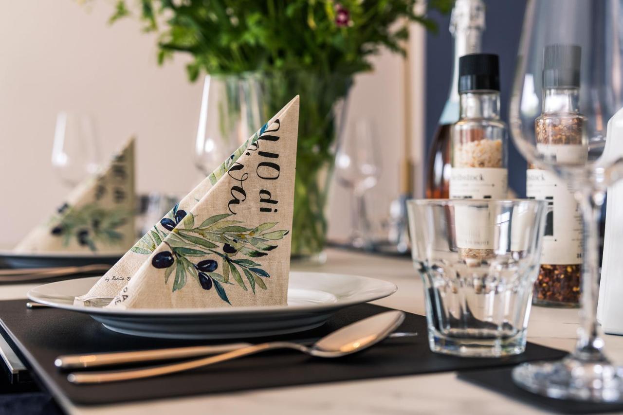 Apartment Ferien-apartment Seehas Mit Privatstrandzugang Friedrichshafen